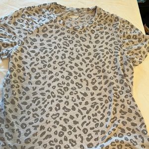 Cheetah print tee